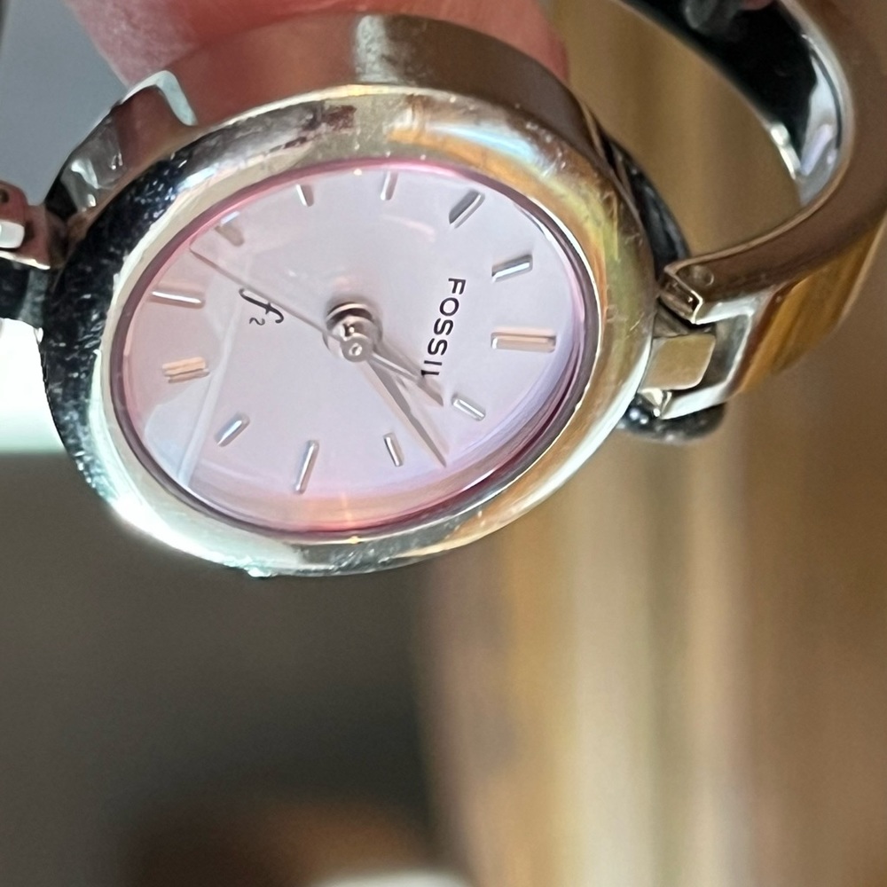 Watch - Picture 2 of 4